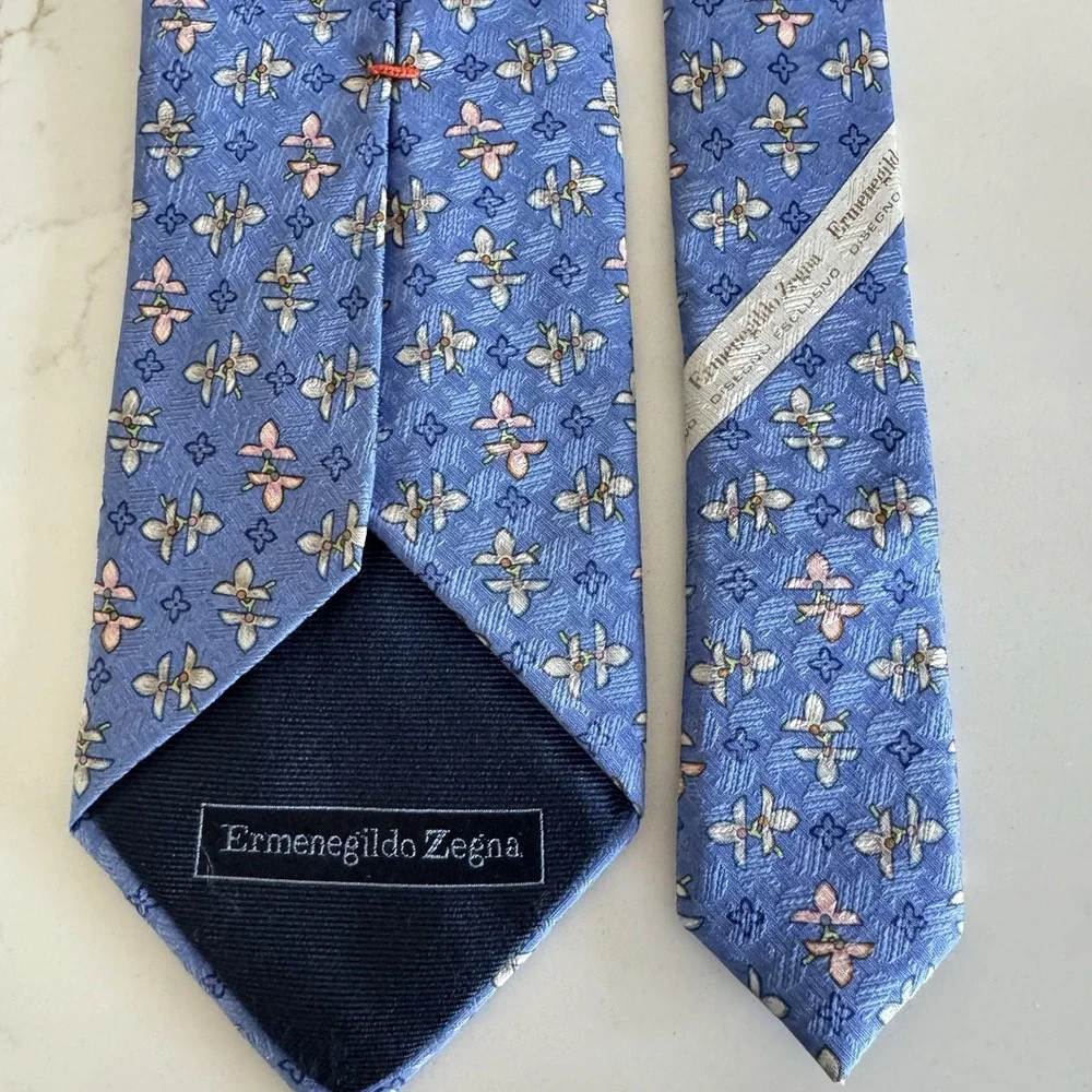 Ermenegildo Zegna Silk Necktie Light Blue Floral Print Made in Italy Designer‎